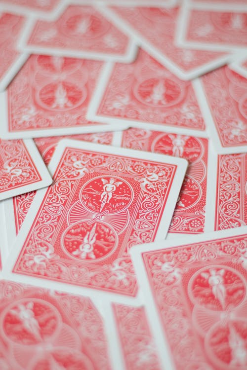 Analyzing M-bet Gambian Poker: Online Poker Platforms And Gameplay In The Gambia